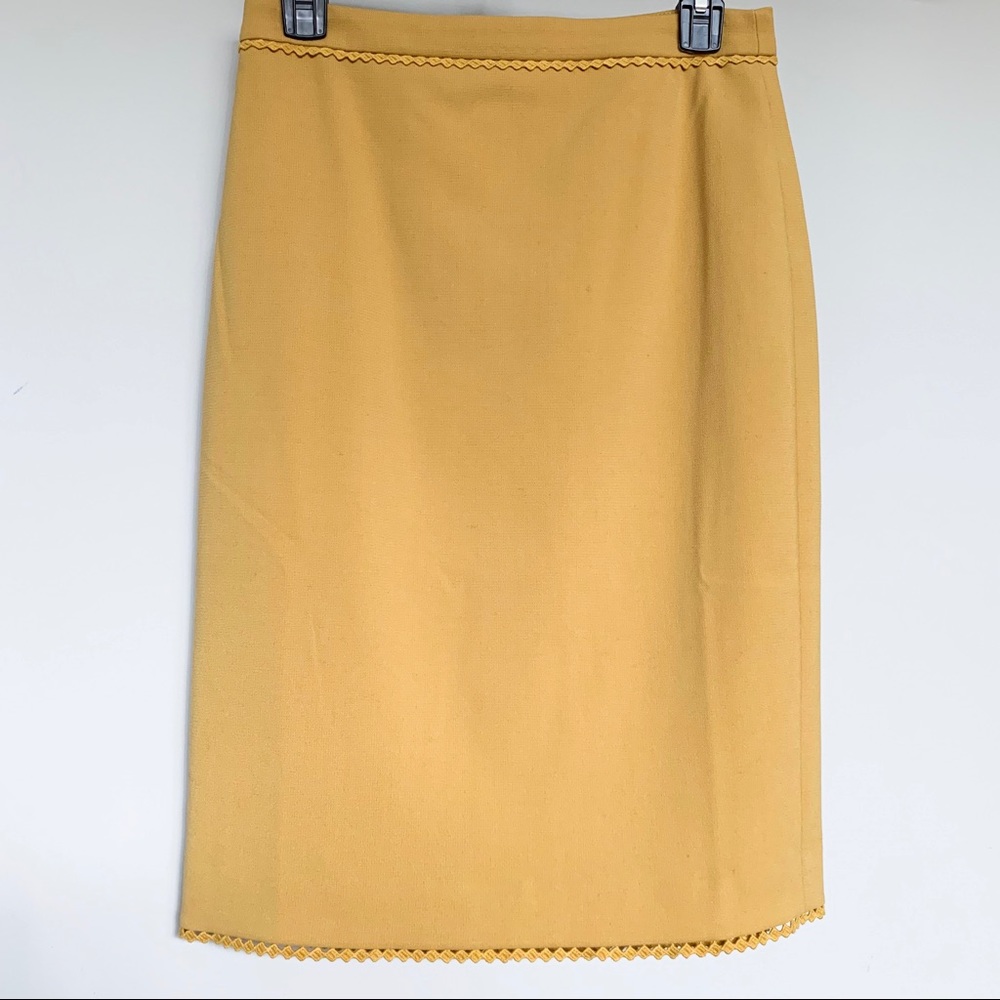 🔥 NWOT Ann Taylor Pencil Skirt Yellow Size 2